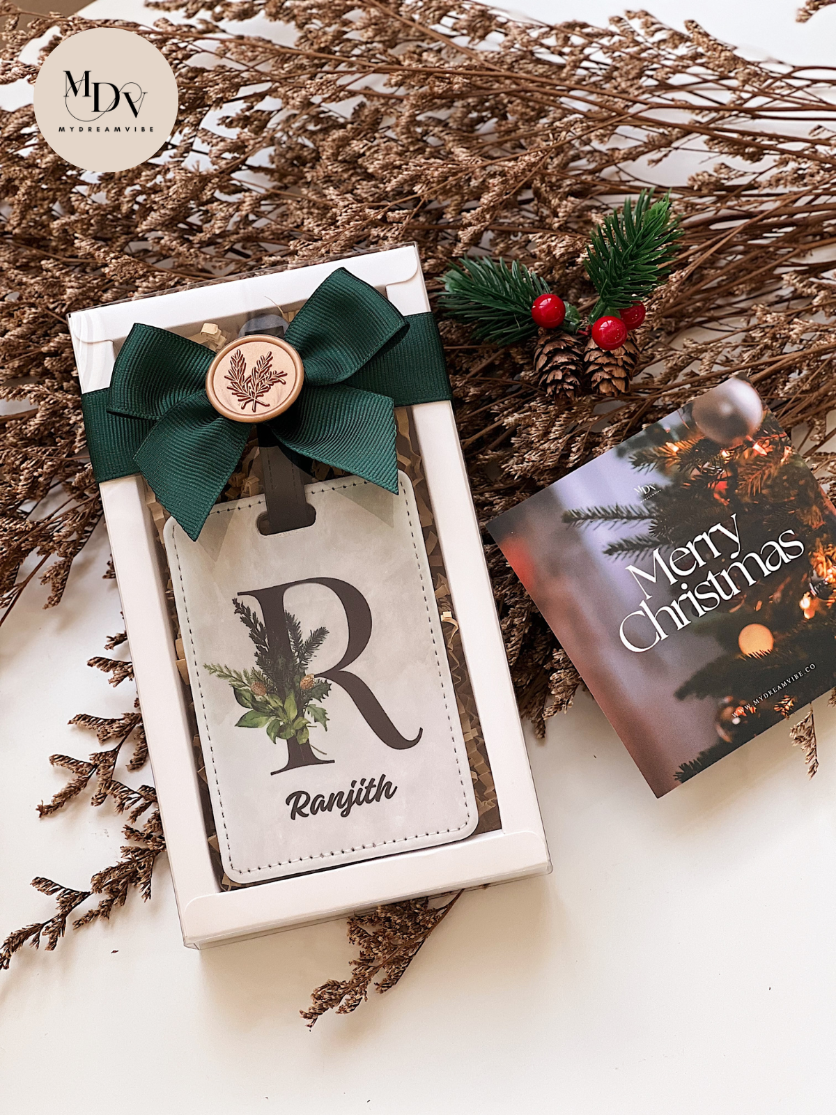 [CHRISTMAS GIFT] Wanderlust Winter Tag – Festive Marble Luggage Tag Gift Set